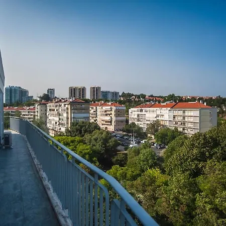 Apartment River Vista - 2 Bedroom Terrace Retreat Lisbon