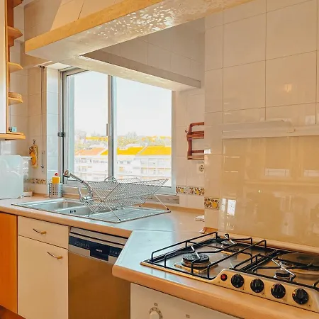 River Vista - 2 Bedroom Terrace Retreat * Lisbon