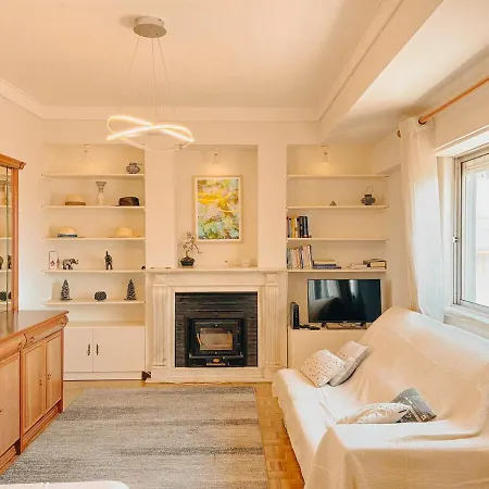River Vista - 2 Bedroom Terrace Retreat