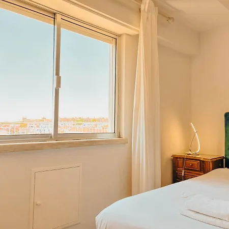 River Vista - 2 Bedroom Terrace Retreat 公寓 *