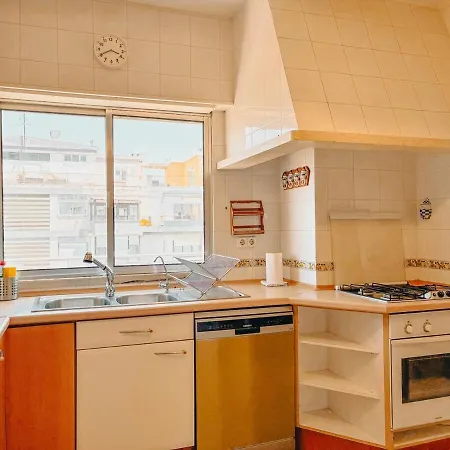 Apartamento River Vista - 2 Bedroom Terrace Retreat *